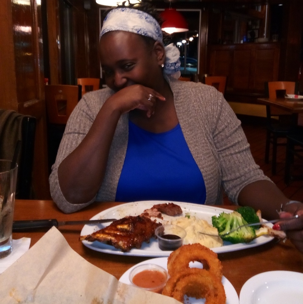 Meet your Posher, Mia